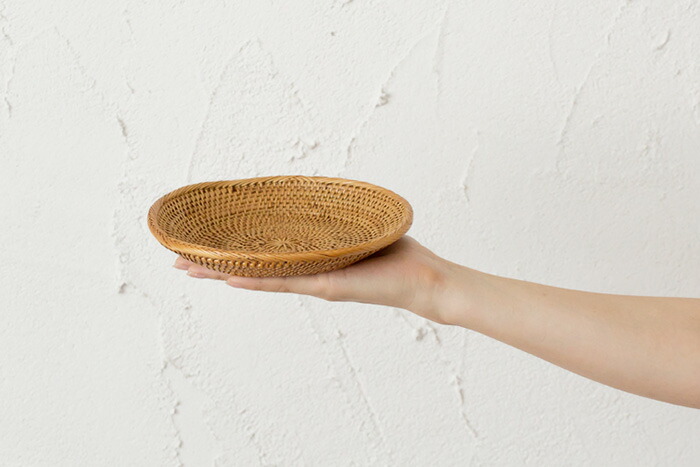 バリ島のトレイ、アジアントレイ、バリ島の小物入れケース、アタの小物入れ、アジアン小物入れトレイ、 アジアン収納トレイ、天然素材トレイ、アタ編みトレイ、アタトレイ、アタ製トレイ、アタで編まれたトレイ