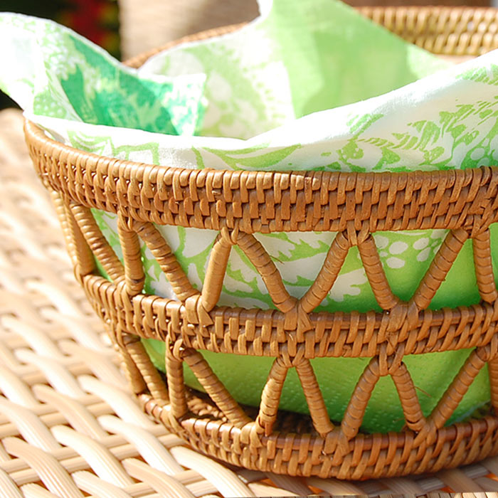 アタで編まれた楕円形の アジアン ラティスバスケット  収納ケース バリ 雑貨