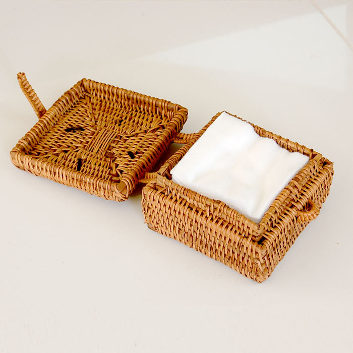 アタで編まれた波型デザインの収納ボックス 収納トレー かごトレイ 整理トレー 小物入れトレイ 収納バスケット 籠 カゴ かごバスケット 収納ケース 整理ボックス バリ 雑貨 アジア雑貨 アジアン雑貨 トレイ 整理整頓 整理ケース アジアン雑貨 バリ雑貨 アジア工房