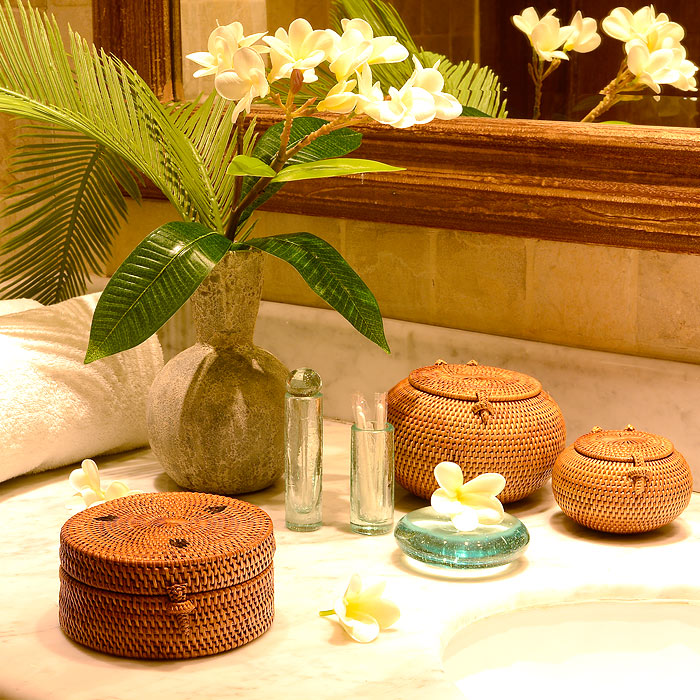 丸い形のフタ付き小物入れケース[