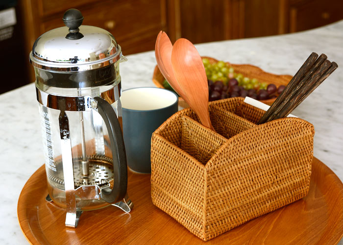 アタで編まれた収納バスケット[間仕切り4分割] スタンダードクオリティ リモコン立て お箸立て インテリア バリ アジアン雑貨