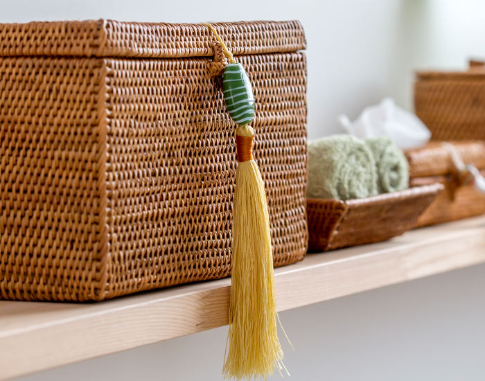 収納 バスケット 小物入れ アジアン アタ タッセル