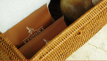 ハンドタオルや予備のソープなどを入れるのも◎。