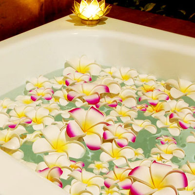 プリメリアの造花。フランジパニ造花。