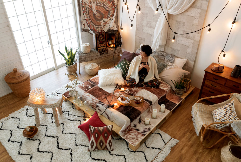 おすすめコーディネート実例。ボーホーミックスで楽しむベッドルーム。