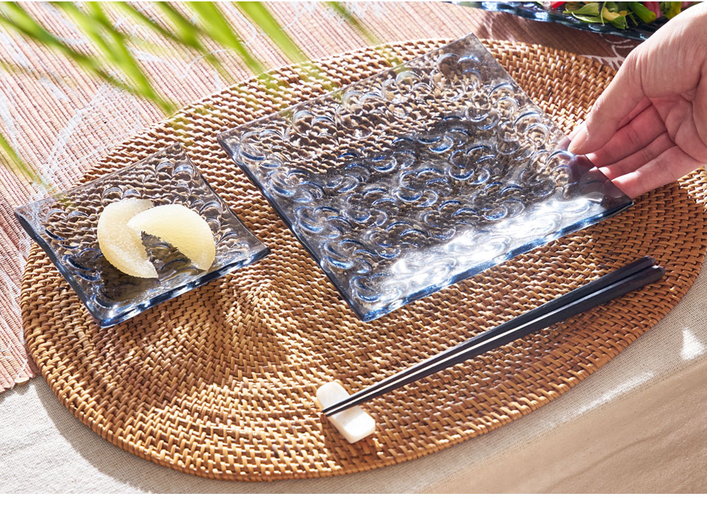 �ä����ʥ��⡼���֥롼�Υ��饹�ץ졼��