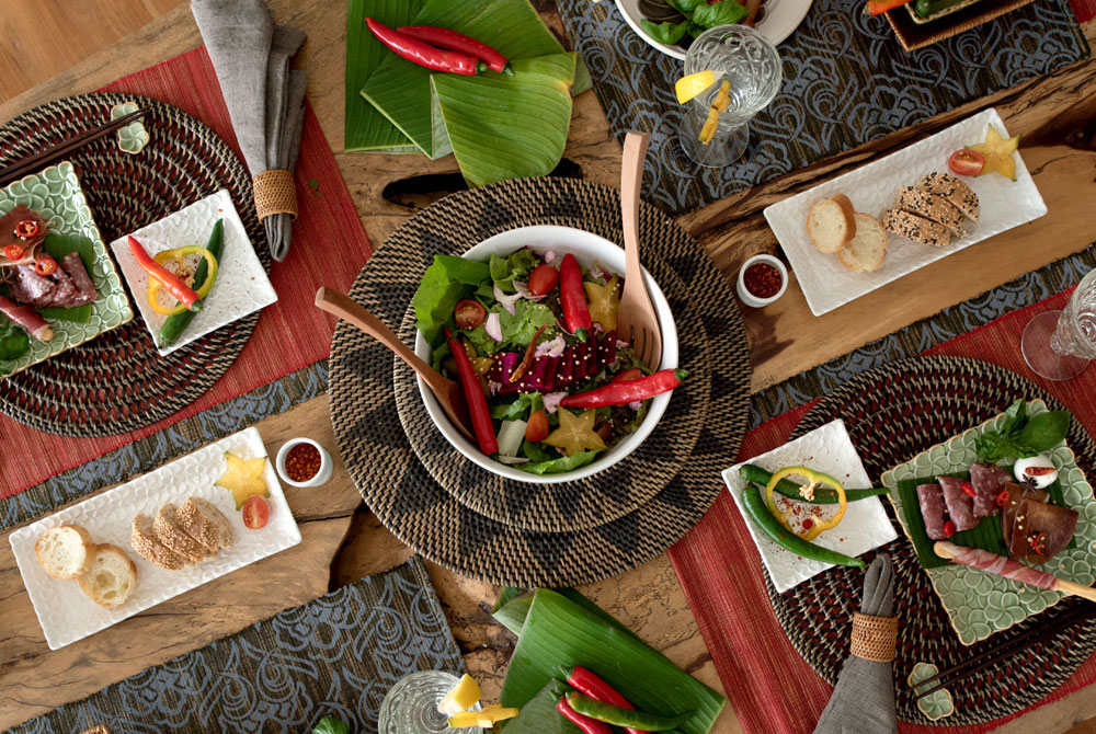 �Х���Υ�����Τ褦�ʥ����˥󥰡����ѥ������ʤ������ˤ�Ԥä���ʲƤΥơ��֥륳���ǥ��͡���