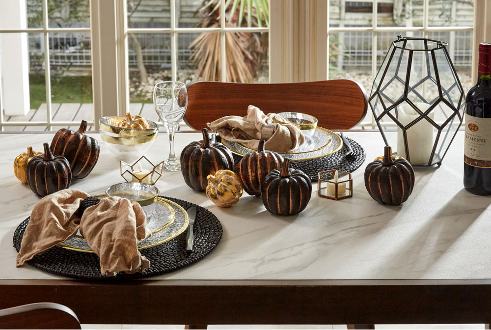 �꥾���Ȥ򴶤��뽩�Υơ��֥륳���ǥ��͡���