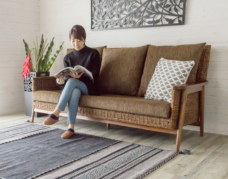 アバカ製3人掛けソファ