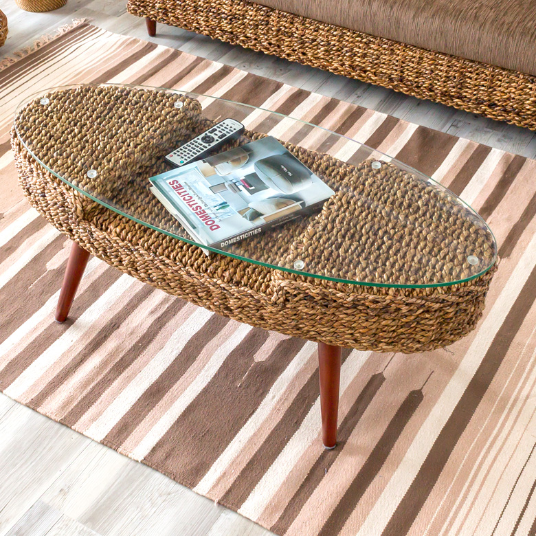 天然素材「アバカ」を使った、インドネシア製ローテーブル。