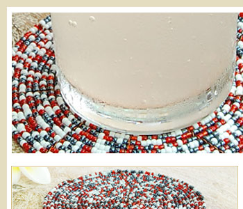 サイズはW10.5cm×H10.5cm×D0.2cmです。使いやすいサイズですので、日常使いにもオススメです。