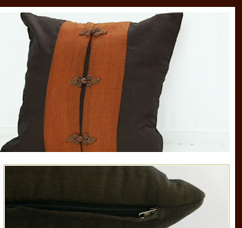 カバーの表面のお花と渦巻きの刺繍が立体的で、アジアンテイスト溢れるクッションカバーになっています。