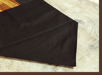 バリ島の職人のセンスが光るデザインです。