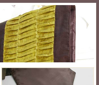 裏面もポリエステルの素材で、つるつるした手触りです。裏地がしっかりしていますので安心してお使い頂けます。