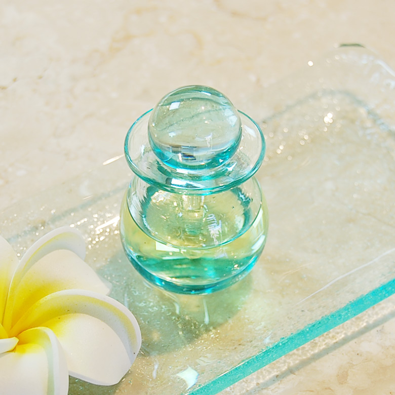 ガラスのスパボトル