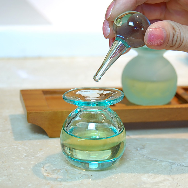 ガラスのスパボトル