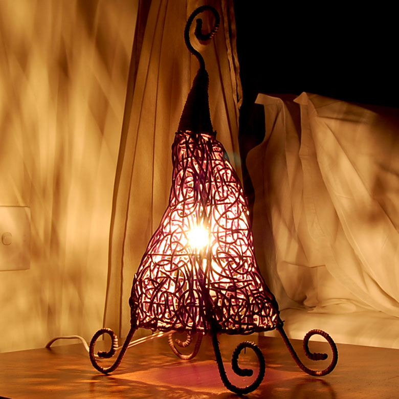 ラタン編みピクシーランプ