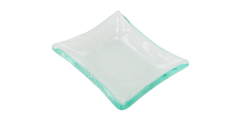 涼し気なブルーのガラストレイ