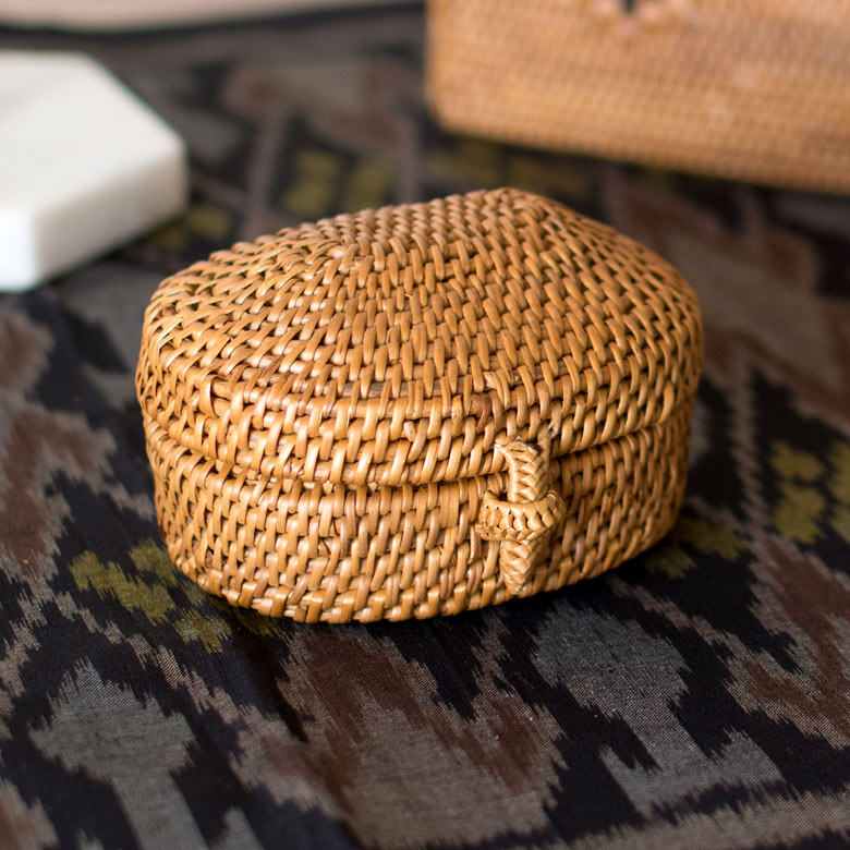 オーバル型アタの小物入れ