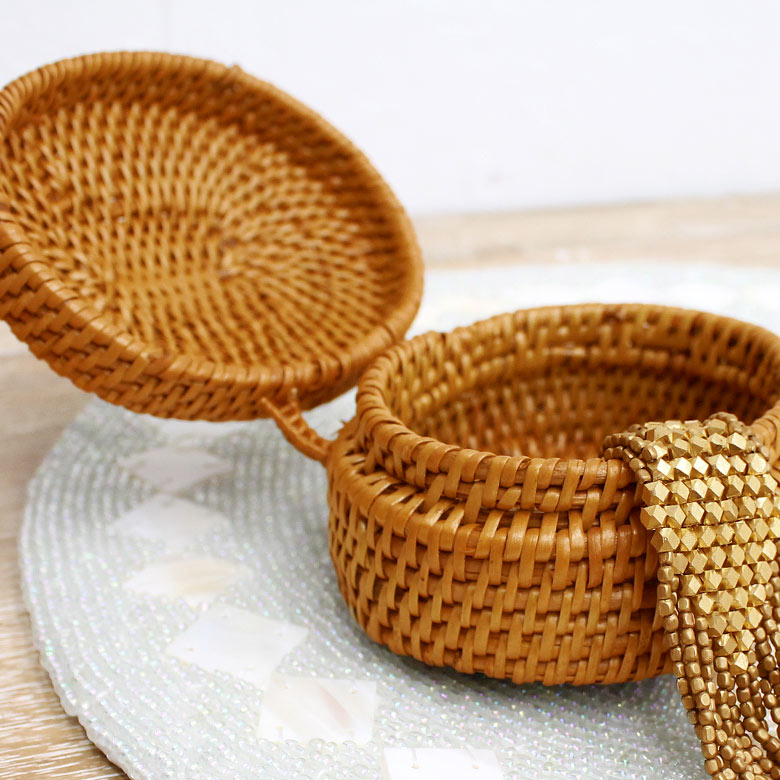 コロンと可愛い小判のようなオーバル型