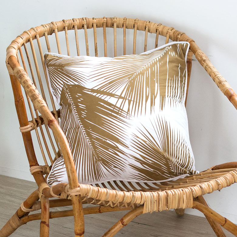 パームリーフ柄クッションカバー【モカブラウン】