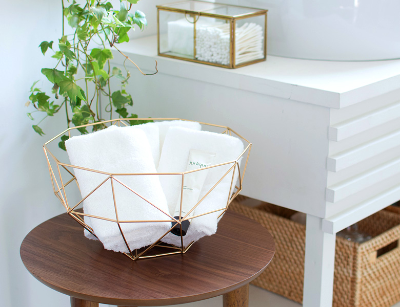 多目的に使える、シンプルなワイヤーボウルです。