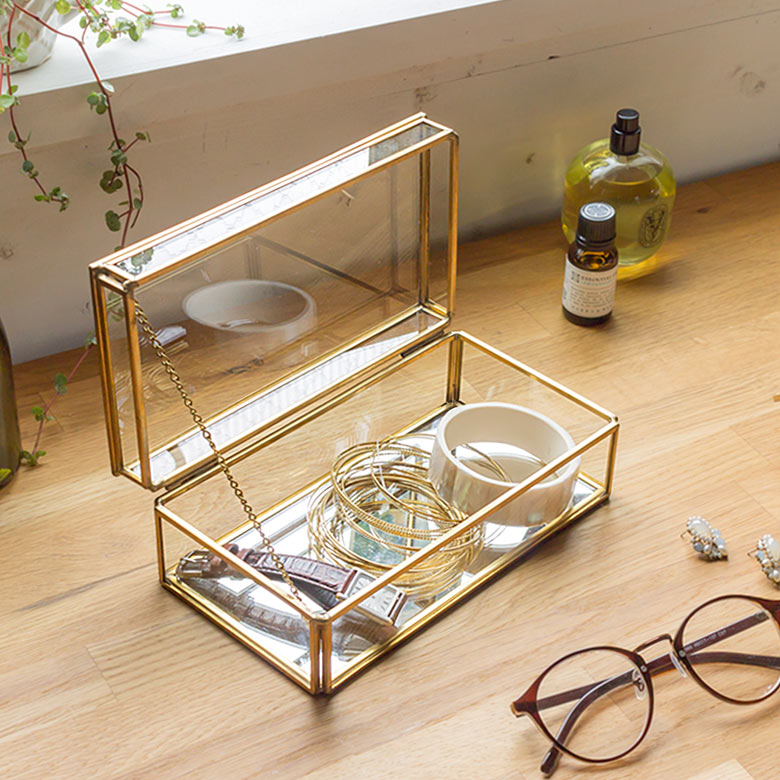 ガラスと真鍮でできたストッパー付き収納ケース(63240