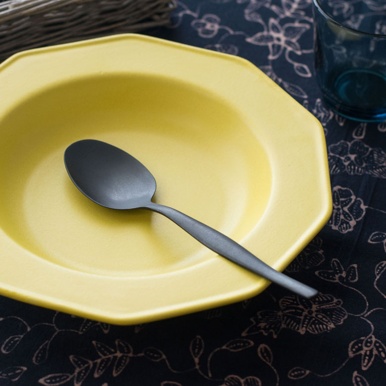 紅茶やアイスクリームなどに、ティースプーン