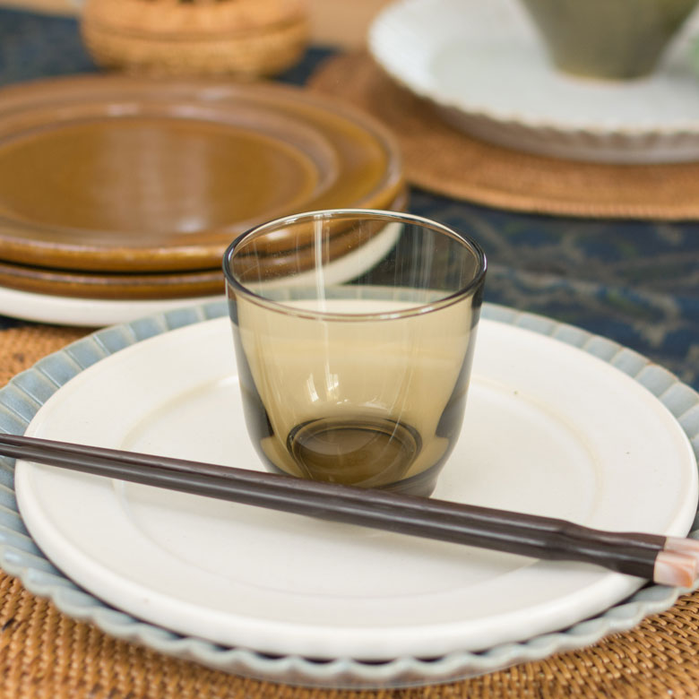 陶器の丸プレート