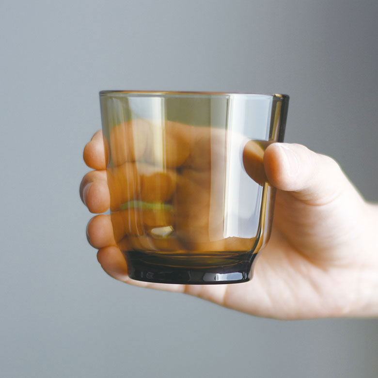 陶器の丸プレート