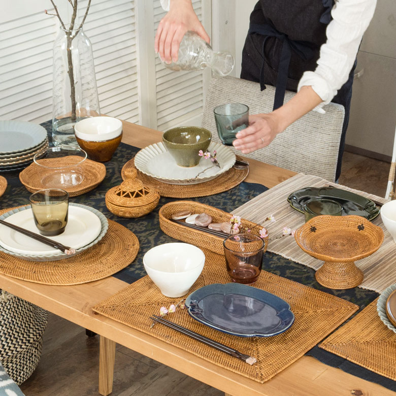 陶器の丸プレート