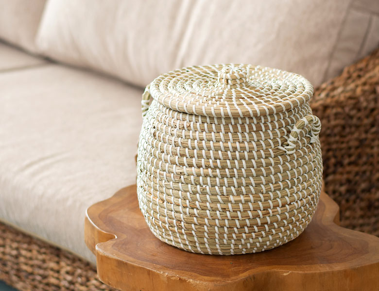 インテリアの主役にもなるバスケット