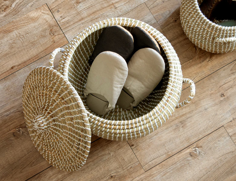 玄関のスリッパ収納に