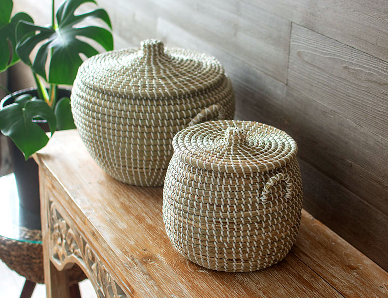 サイズ違いで並べて飾っても