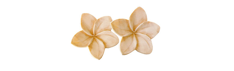 アロマオイルを垂らして、香りも楽しめる木製アロマフラワー