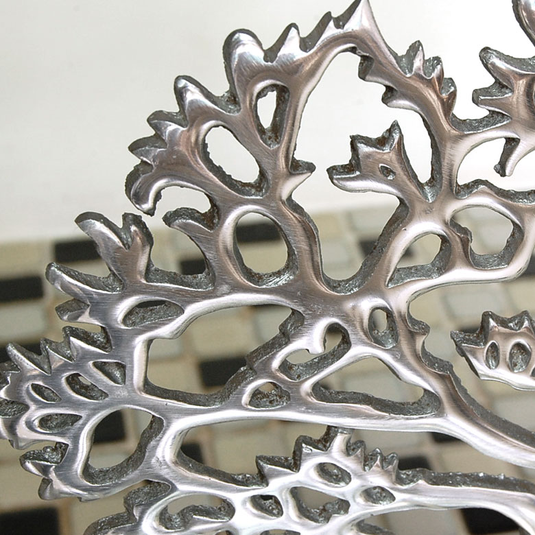 バリ雑貨として人気のアルミ。