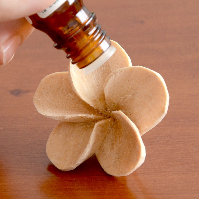 アロマオイルを数滴垂らすだけだから置く場所を選びません