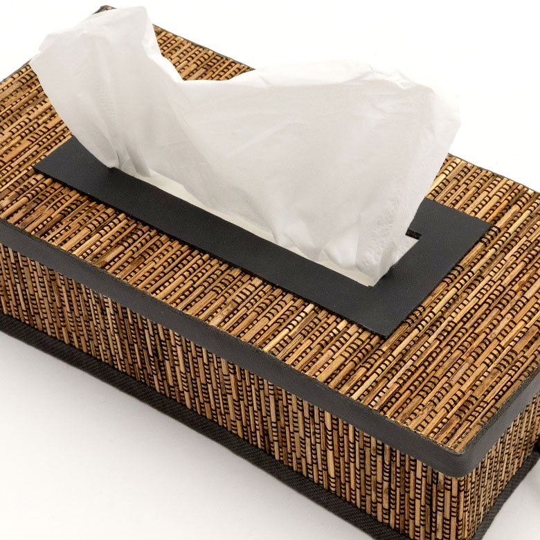 新鮮なパームリディと合皮レザーの組み合わせ。