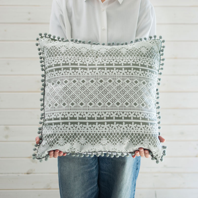 手に持つとこのサイズ