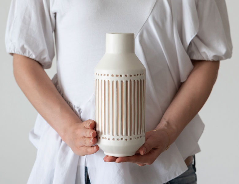 手に持つとこの大きさ