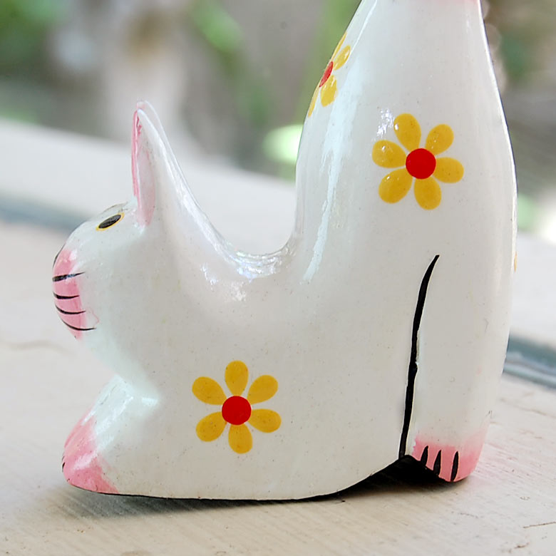 体中に描かれたプルメリアのお花