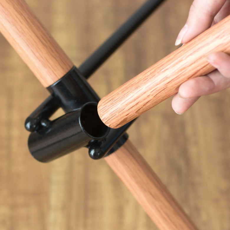 差し込み式で組立に無駄な力いらず