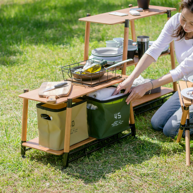 収納ボックスを入れて引き出し代わりにも使えます