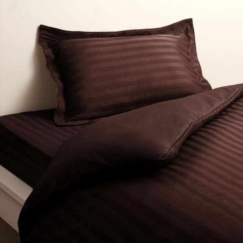 セミダブルベッド用布団カバー3点セット。