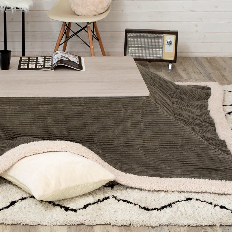 モノトーンコーデや男性のお部屋にもおすすめのグレーカラー