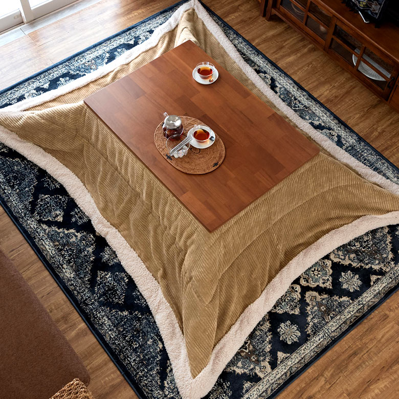 お部屋の中心に置くものだから、デザインにこだわりました。