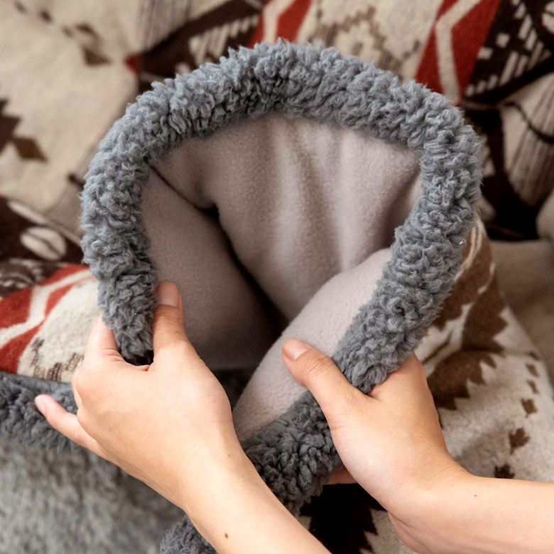 しっとりとした素材感のコーデュロイ