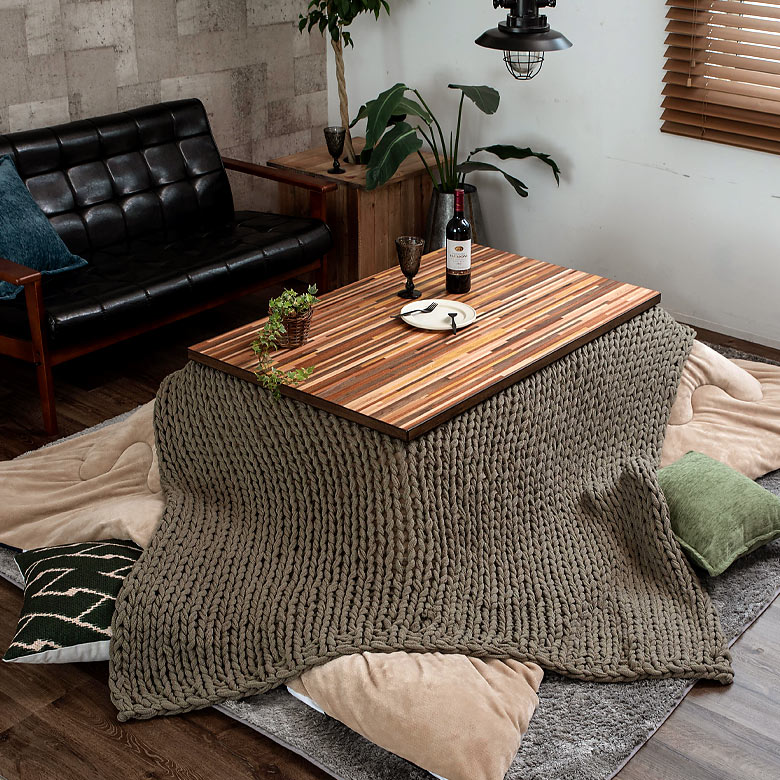 寄木細工調の柄が特徴のおしゃれなリビングこたつ