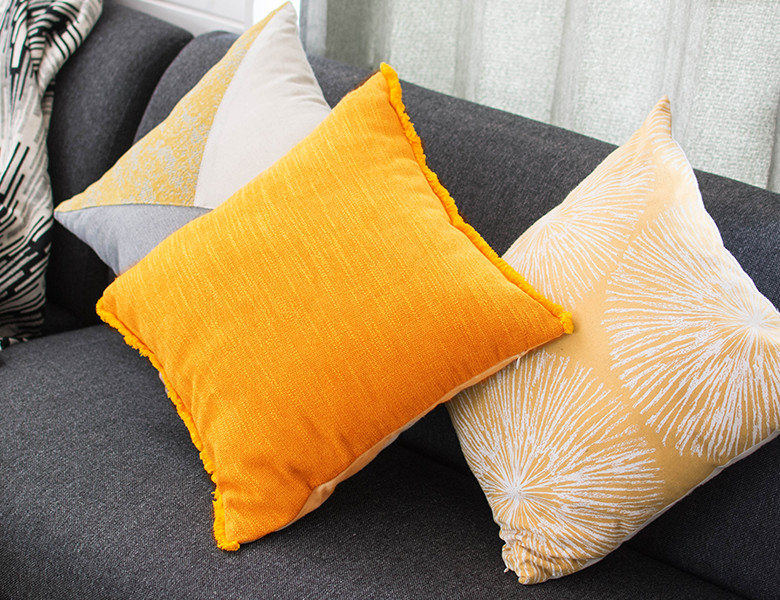 深いグリーンとナチュラルのバイカラー