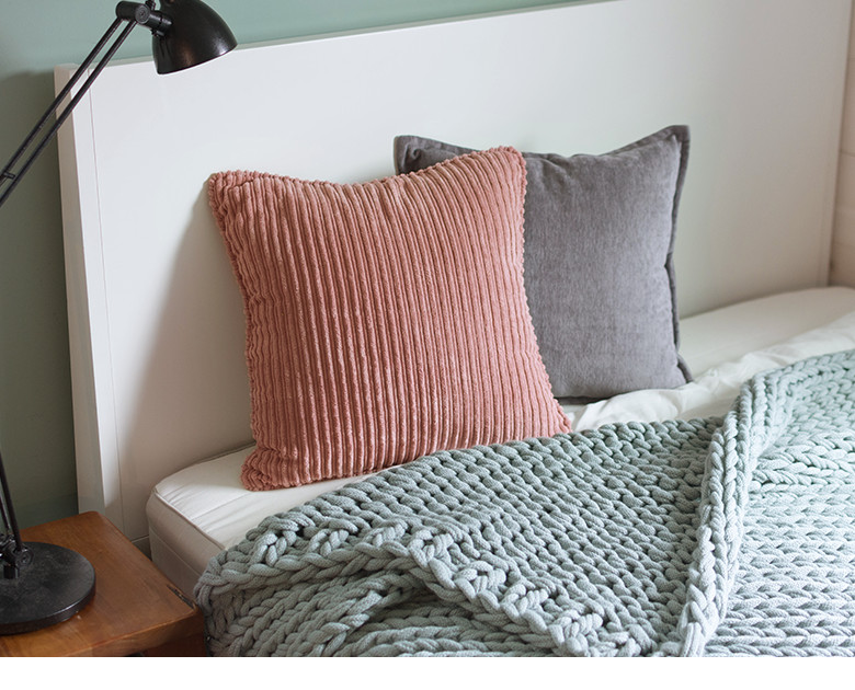 深いグリーンとナチュラルのバイカラー